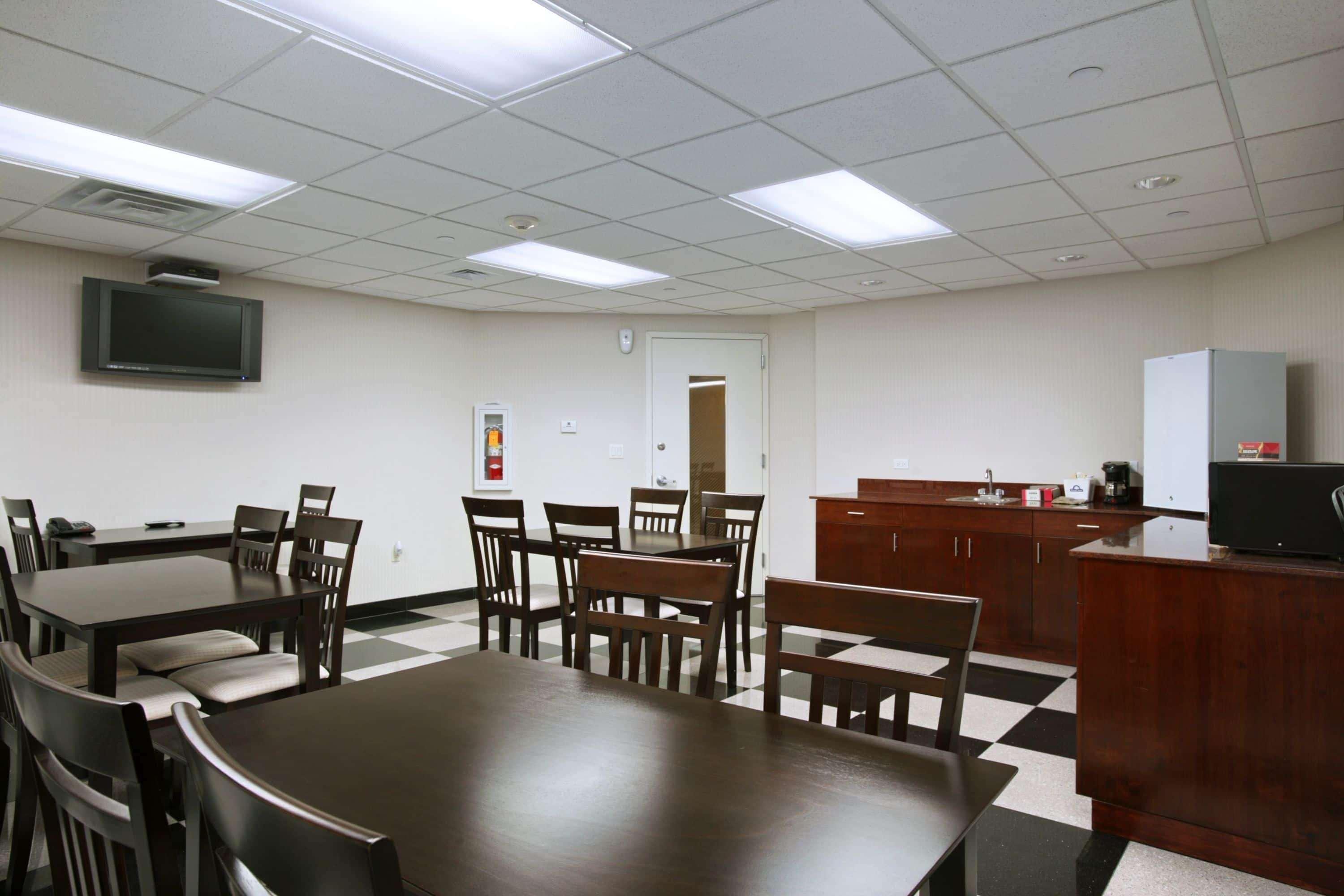 Days Inn Bronx New York Restaurant photo